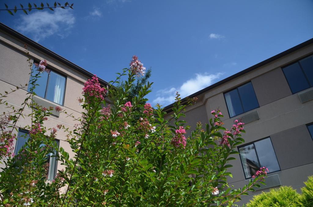 Smoky Mountain Inn & Suites Cherokee Exteriör bild
