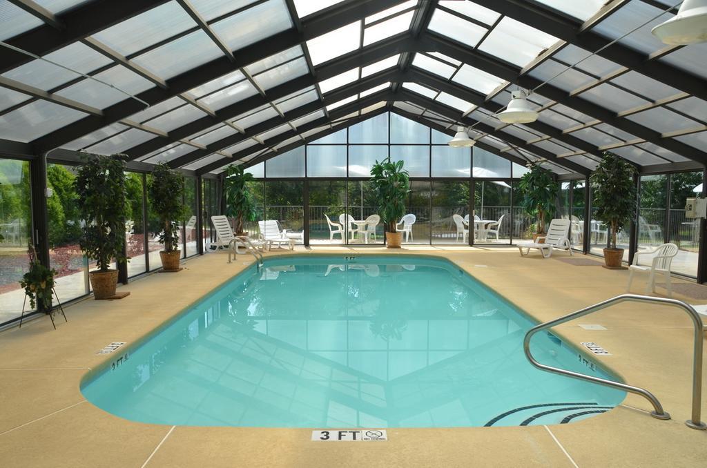 Smoky Mountain Inn & Suites Cherokee Exteriör bild