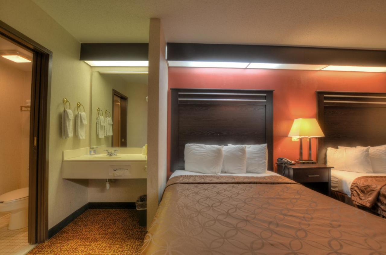 Smoky Mountain Inn & Suites Cherokee Exteriör bild