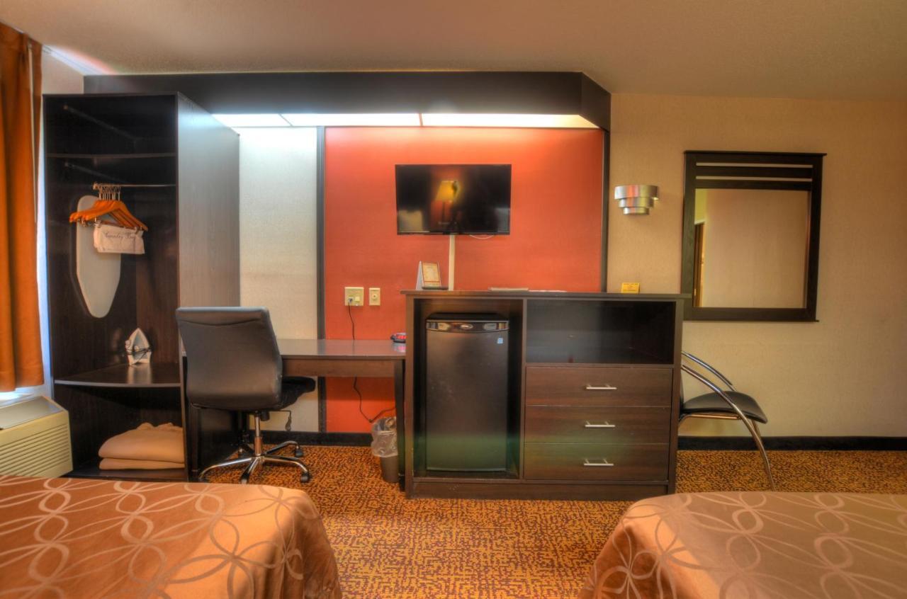 Smoky Mountain Inn & Suites Cherokee Exteriör bild