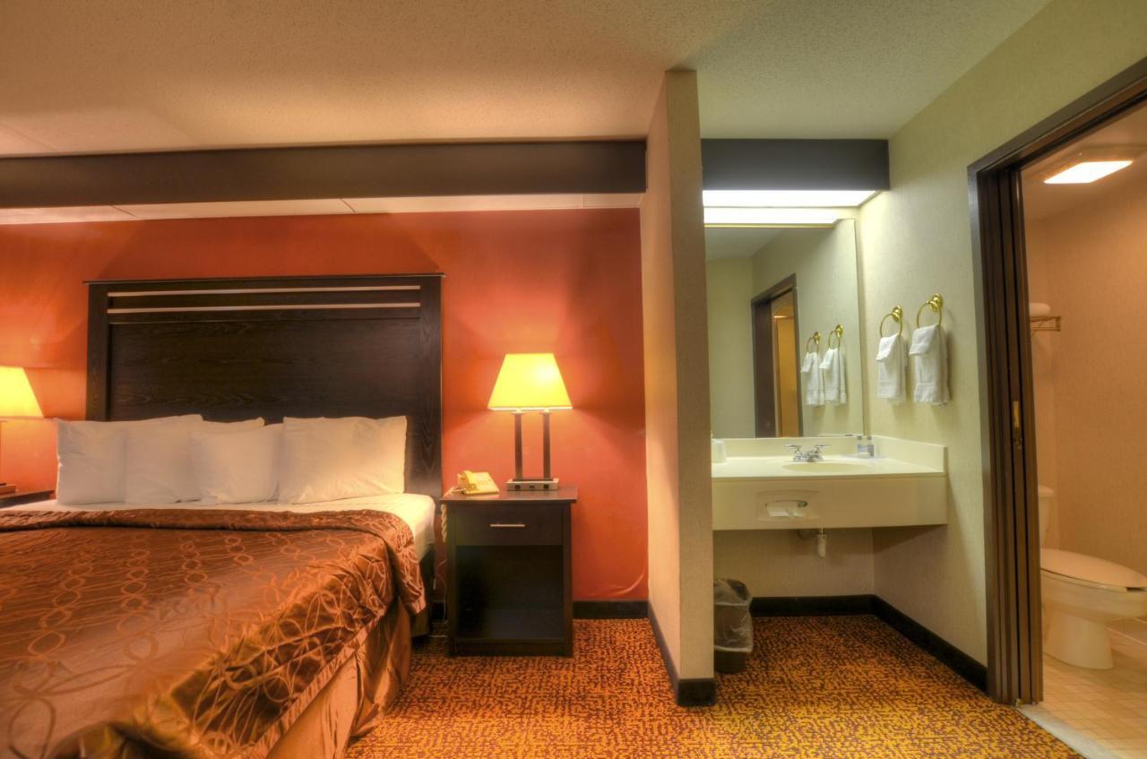 Smoky Mountain Inn & Suites Cherokee Exteriör bild